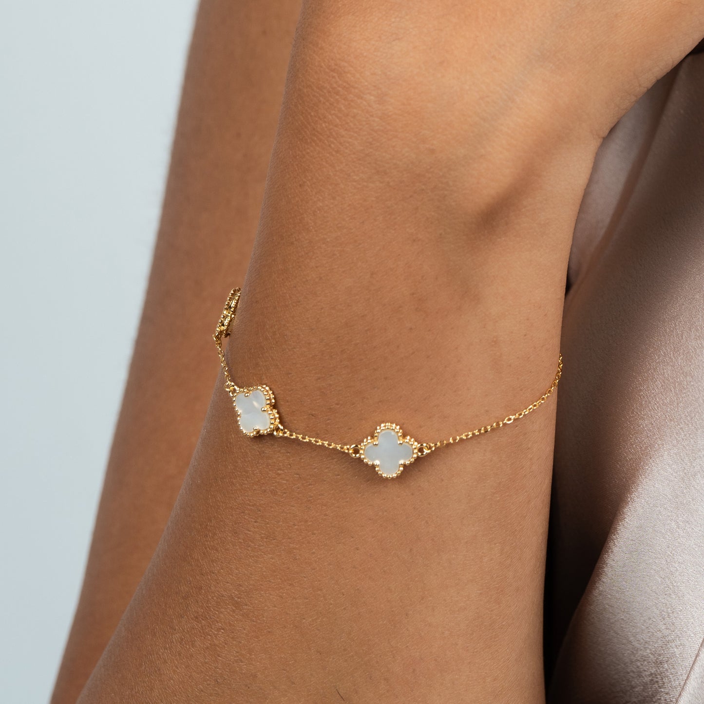 Pulsera de Plata de Ley flores blancas