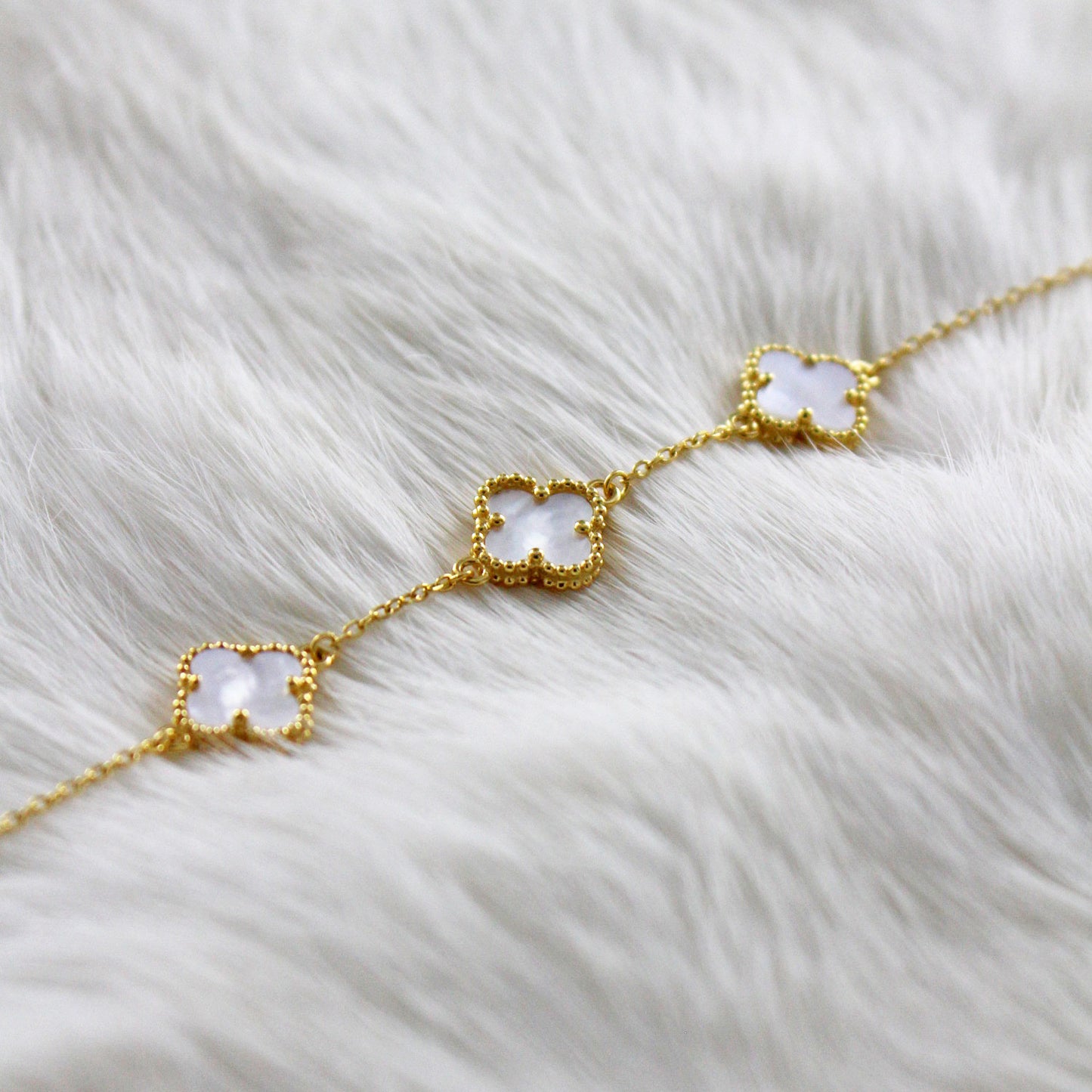 Pulsera de Plata de Ley flores blancas