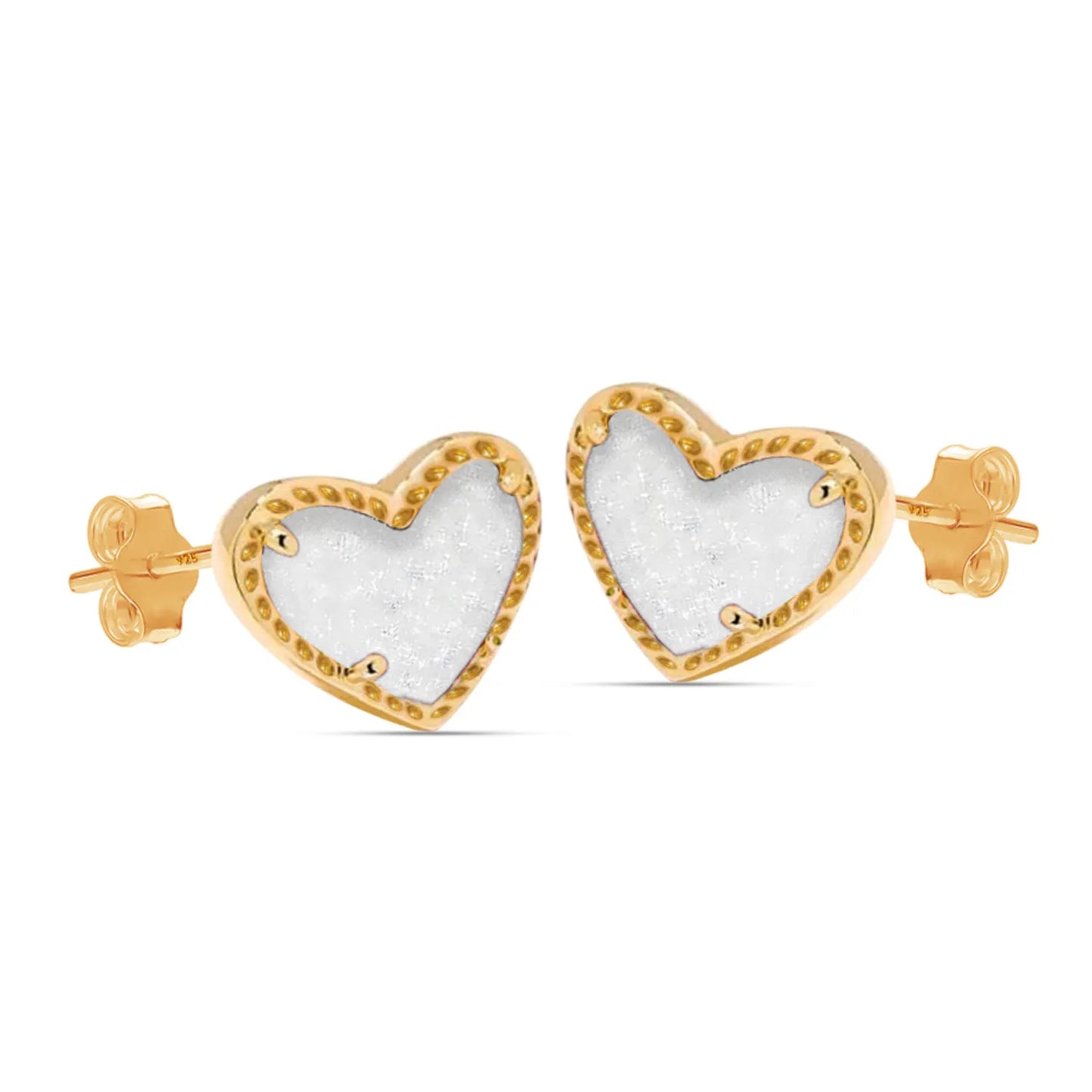 Pendientes de corazón con drusa blanca
