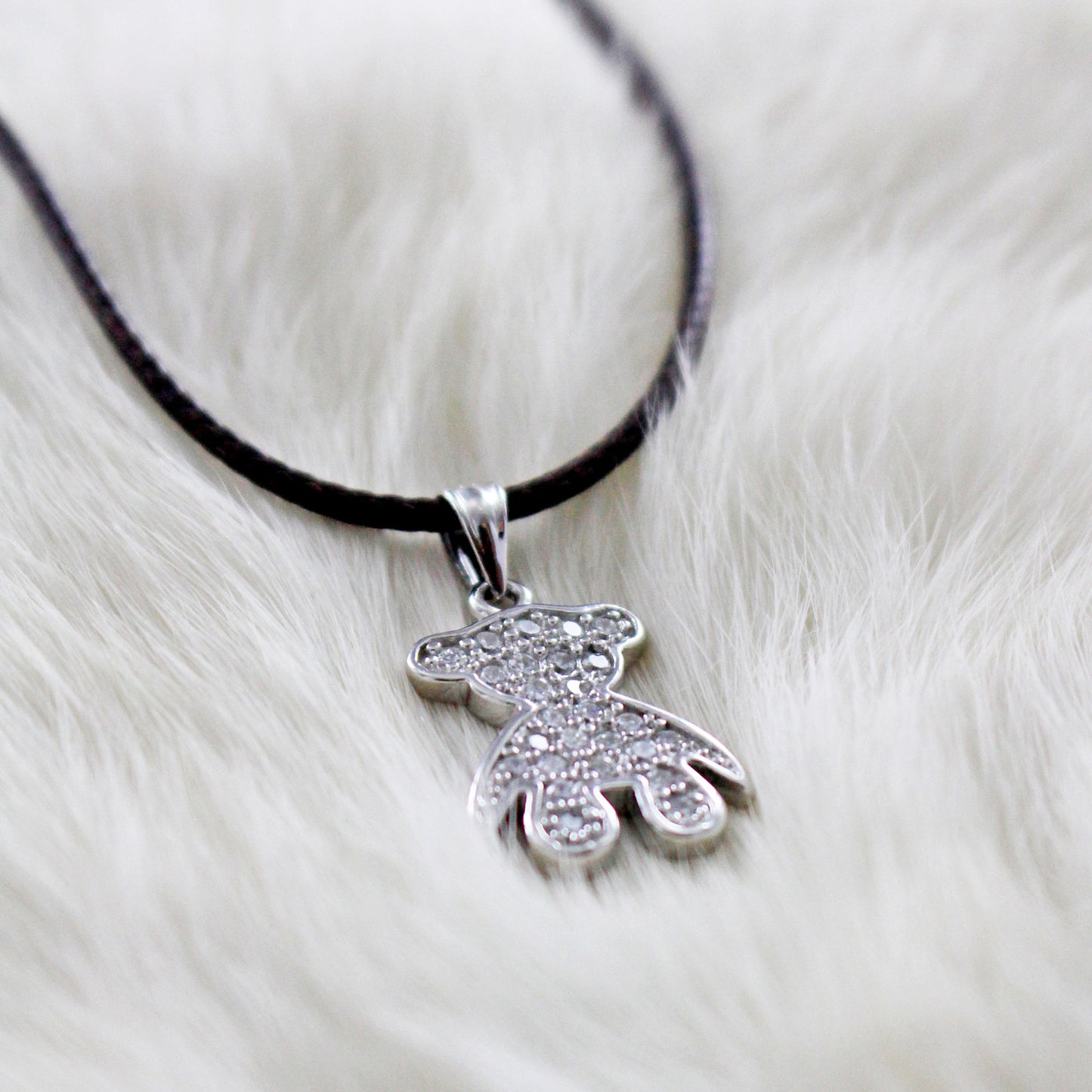 Collar niña en plata y circonitas