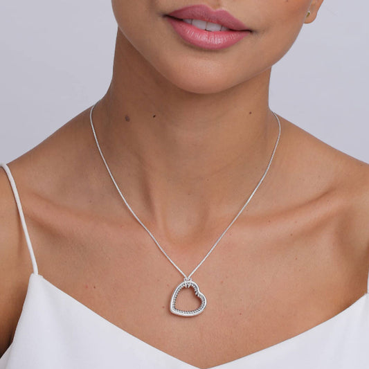 Collar Corazón Plata 925 – Joyas 24/7 | Minimalismo con Carácter