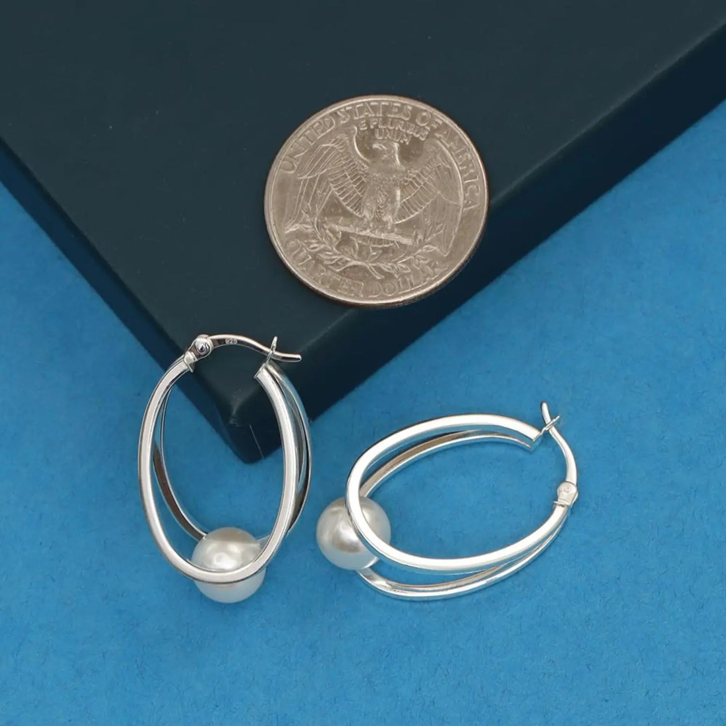 Pendientes Aro Ovalado Doble con Perla Blanca Plata 925 – Joyas 24/7 | Elegancia atemporal