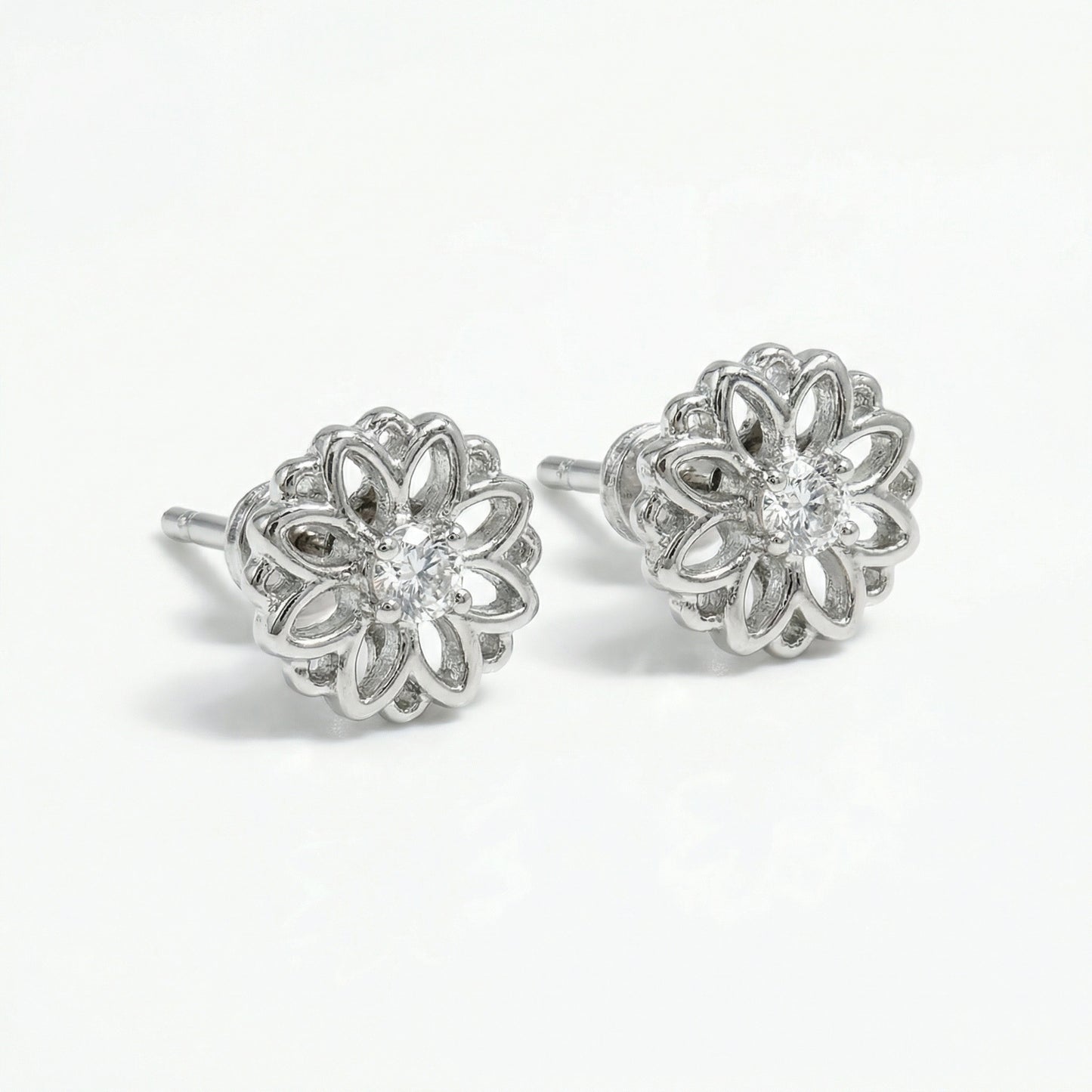 Pendientes Flor de Hielo en Plata de Ley con Circonitas