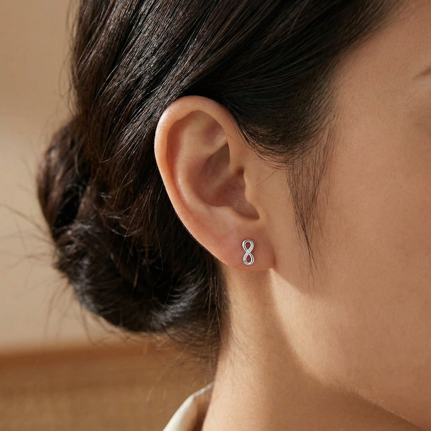 Pendientes Infinito con Brillos de Plata