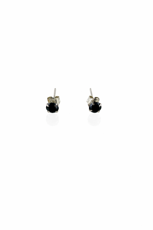 Pendientes Plata y Circonita Redonda Negra 5mm – Joyas 24/7 | Minimalismo con carácter