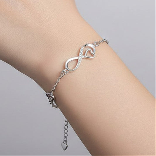 Pulsera Corazón Infinito con tres corazones Plata 925 – Joyas 24/7 | Minimalismo con Carácter
