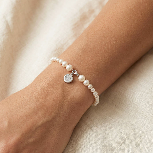 Pulsera Perlas Varios Tamaños con Amuleto Corazón Plata 925 – Joyas 24/7 | Minimalismo con Carácter