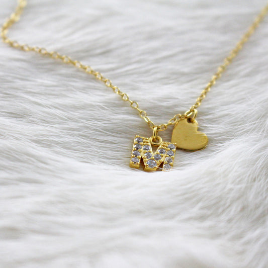 Collar de Plata de Ley en oro con circonitas blancas y letra personalizable