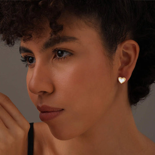 Pendientes de corazón con drusa blanca