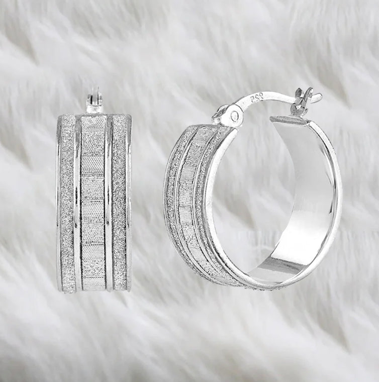 Pendientes de aro con baño de rodio