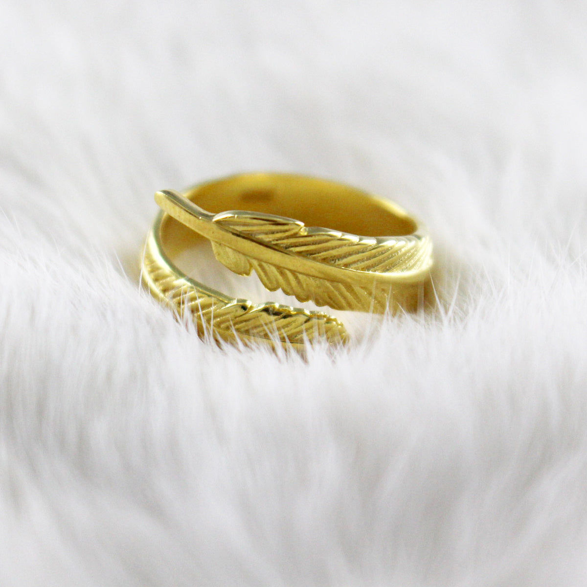 Sortija hoja baño en oro